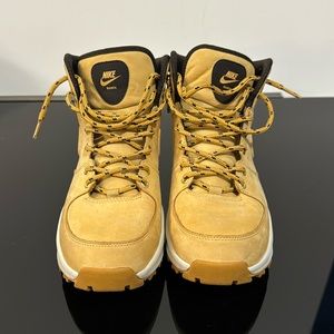 Nike Manoa Hiking Boot - Men's Size 9.5